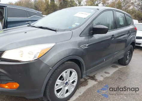 2015 Ford Escape S z USA, uszkodzony, nr VIN 1FMCU0F76FUA42322